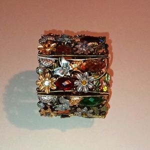 Darling Cuff Bracelet. 2" Wide NWOT